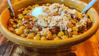 Tunisian lablabi is one of the country’s most iconic traditional winter dishes, known for its simplicity, warmth, and deep cultural roots.