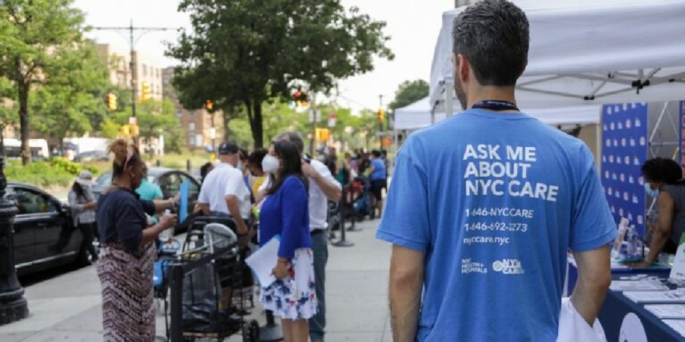 New York City’s “Days of Giving” campaign showcases the extraordinary impact of local nonprofits tackling hunger, homelessness, domestic violence, youth justice, STEM education, dance access, and holiday toy distribution.