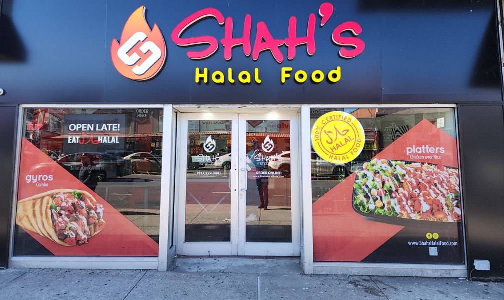 Halal food is rapidly expanding across Connecticut as Muslim communities grow. Discover how Shah’s Halal Food in Middletown is reshaping the state’s dining scene and why halal cuisine is becoming mainstream.