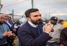 New York City mayor-elect Zahran Mamdani explains migrants’ rights to remain silent, refuse entry, and record ICE agents after federal raids in Manhattan.