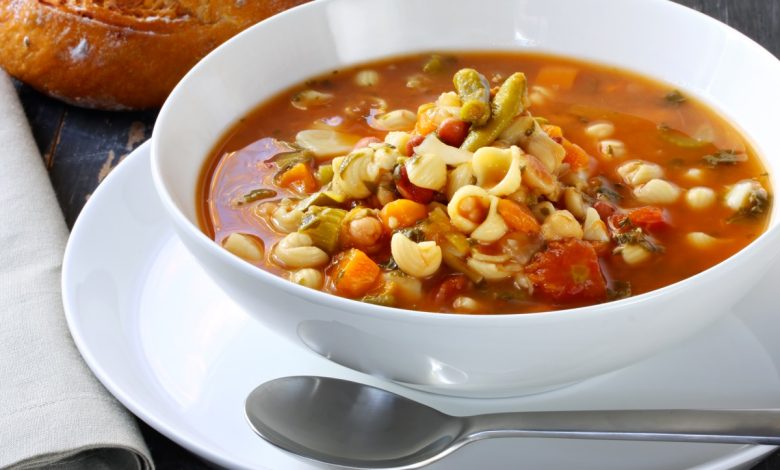Makrouna Jariya (المقرونة الجارية), literally meaning “running pasta,” is a classic Tunisian dish known for its quick preparation and bold flavor.