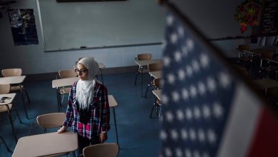 Muslim communities in Ohio emerged in waves: early students and professionals in the 1950s–70s, larger post-1965 immigration from South Asia, the Middle East and Africa, and continued family formation and resettlement of refugees more recently.