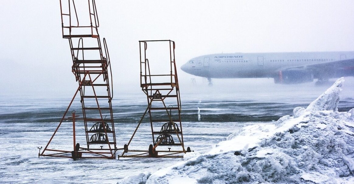 Powerful Winter Storm Disrupts Travel Across the United States - Rakwa ...