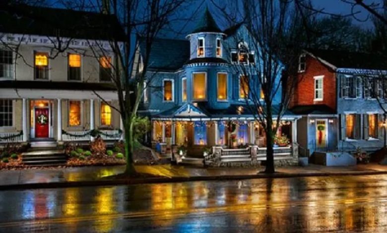 peaceful weekend towns USA