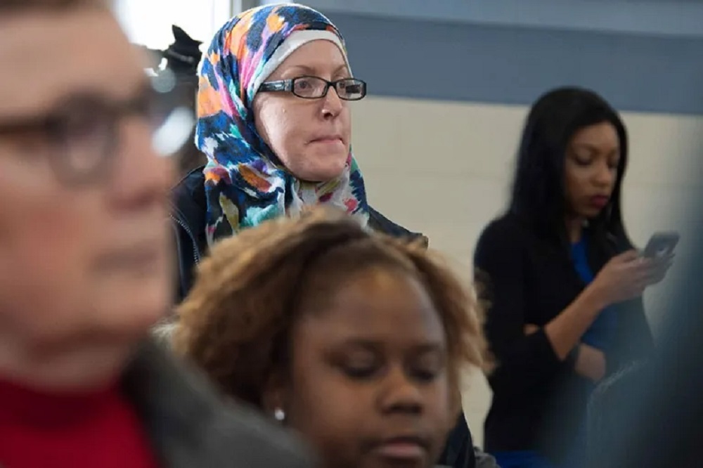 Muslims in Des Moines are shaping Iowa’s capital through cultural diversity, mosques, entrepreneurship, and growing civic engagement.