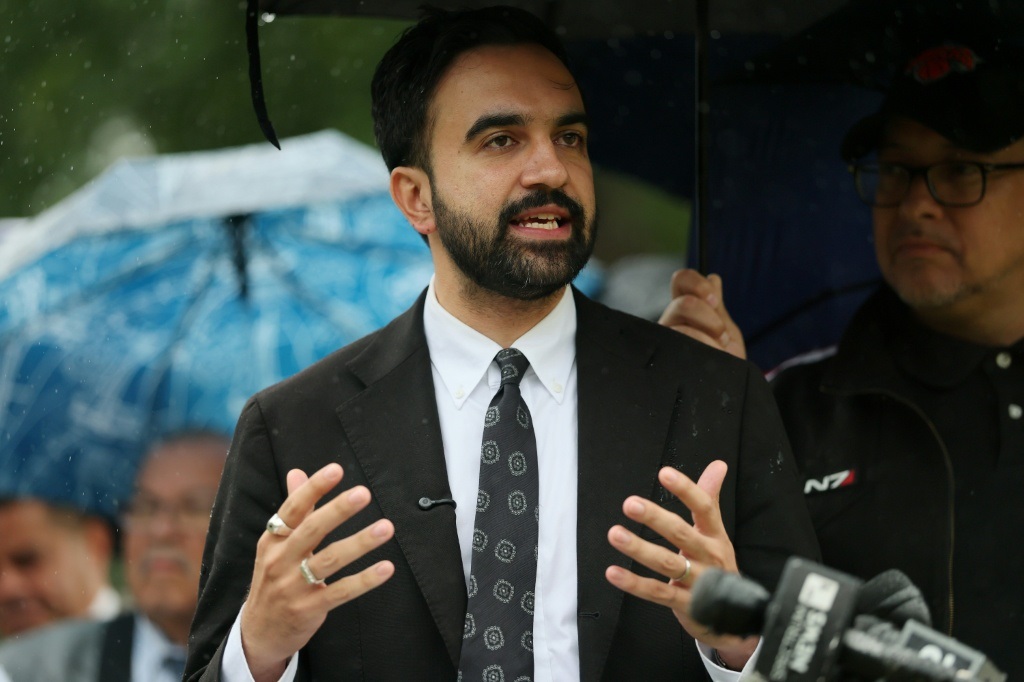 Mamdani justified the reversals by saying the orders were issued amid a “growing loss of trust” in city government. He pointed to September 26, 2024—the date Adams was indicted—as a turning point when public confidence in city leadership’s ability to prioritize the public interest was shaken.